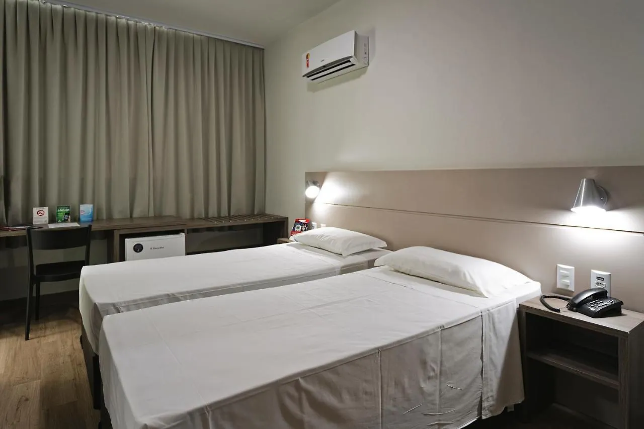 Hotel Valerim Itajaí / Navegantes 3*,  Brasil