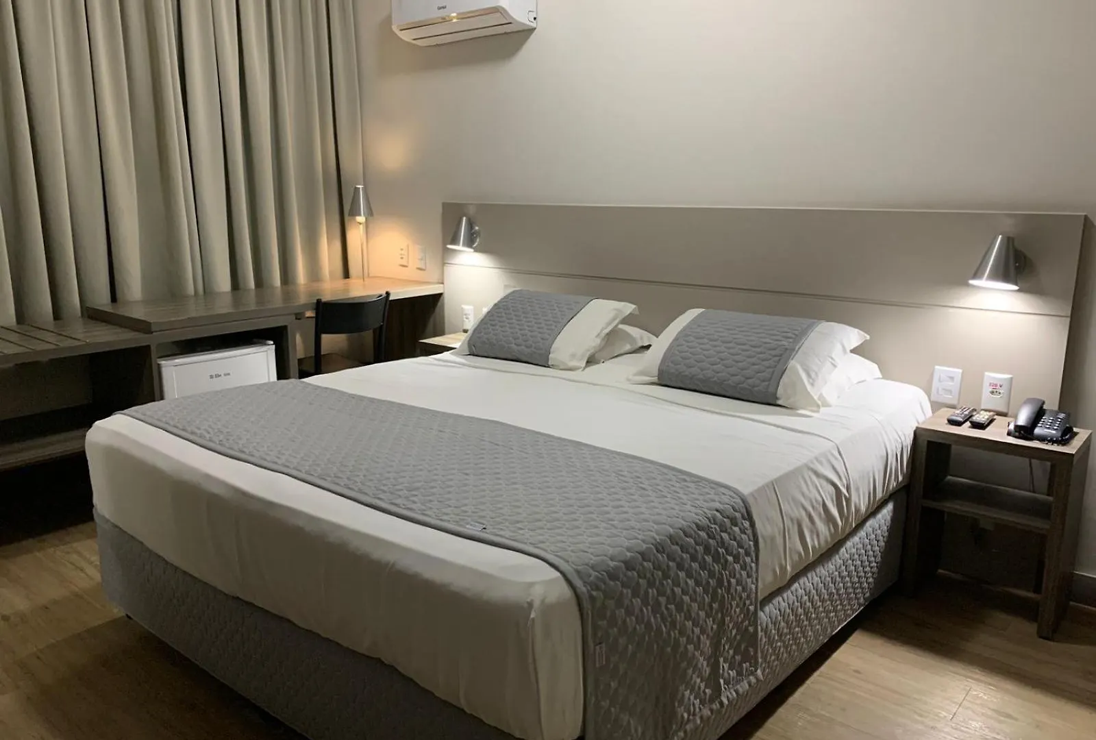 Hotel Valerim Itajai / Navegantes