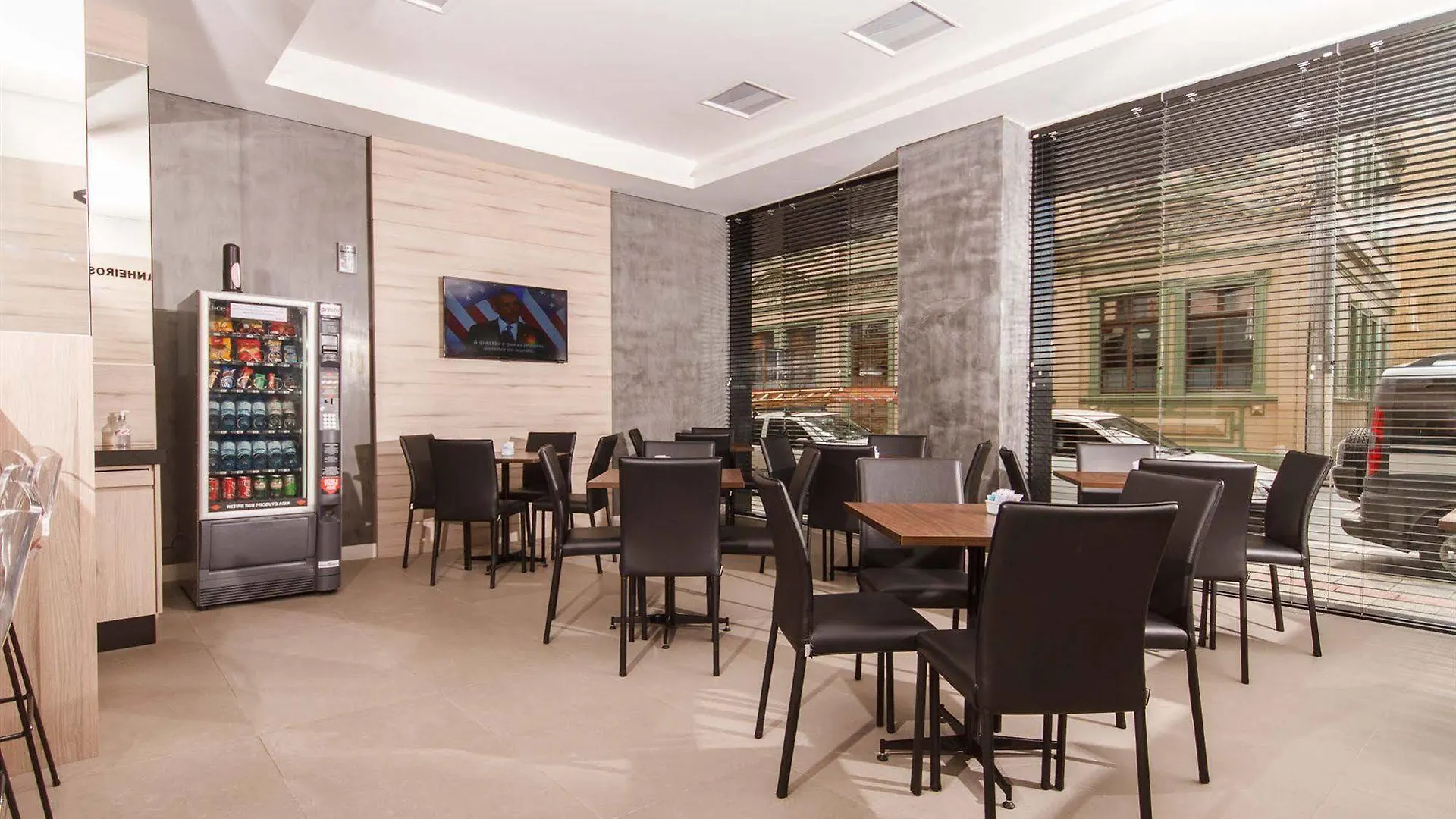 Hotel Valerim Itajai / Navegantes