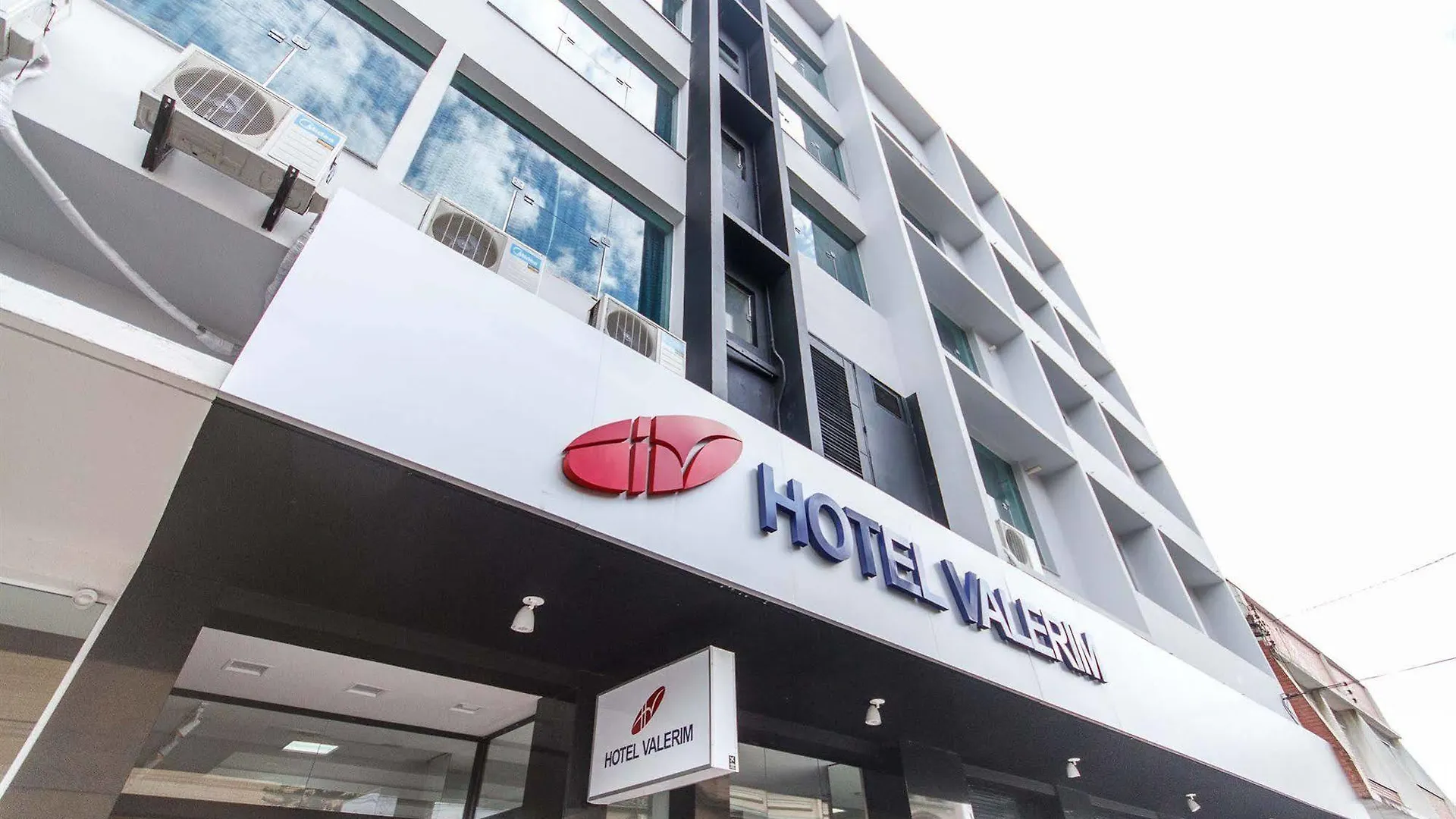 Hotel Valerim Itajai / Navegantes 3*,  Brazil
