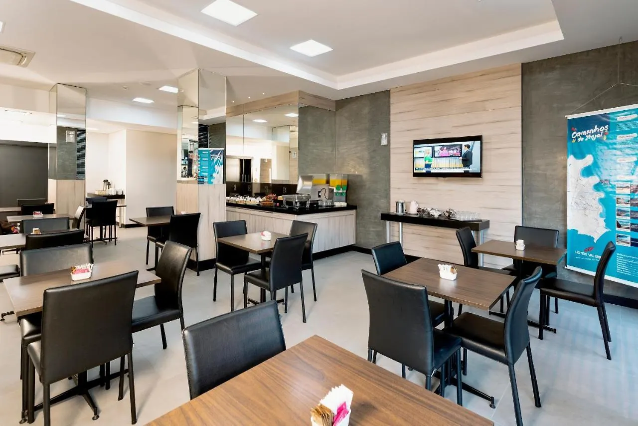 Hotel Valerim Itajai / Navegantes